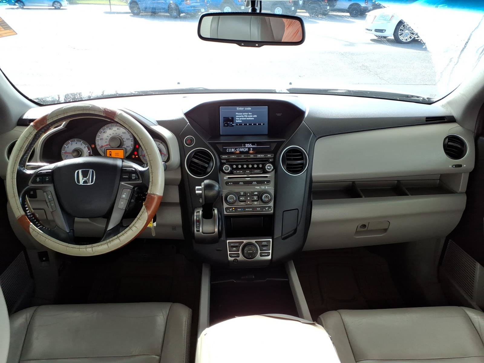 Used 2015 Honda Pilot Touring image 22