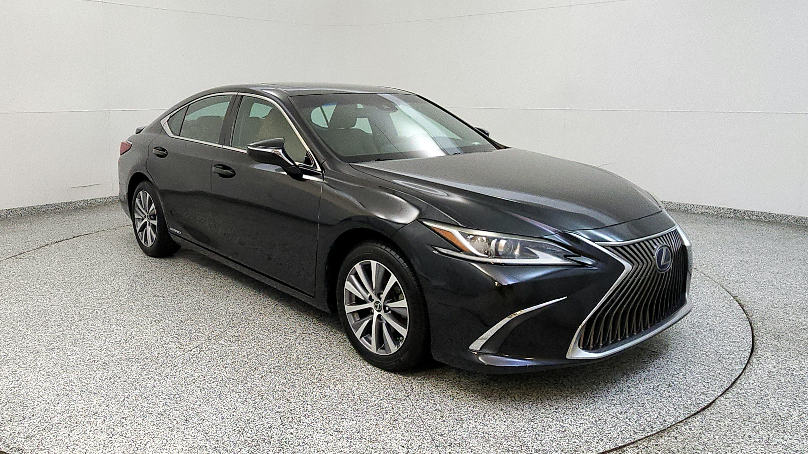 Used 2020 Lexus ES 300h w/ Premium Package FWD image 1