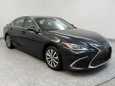 Used 2020 Lexus ES 300h w/ Premium Package FWD image 1