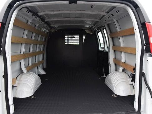 Used 2024 GMC Savana 2500 w/ Driver Convenience Package RWD image 19