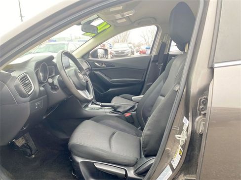 Used 2016 MAZDA MAZDA3 i Sport w/ Preferred Equipment Package image 10