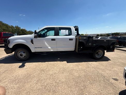 Used 2019 Ford F350 XL w/ Power Equipment Group AWD/4WD image 4