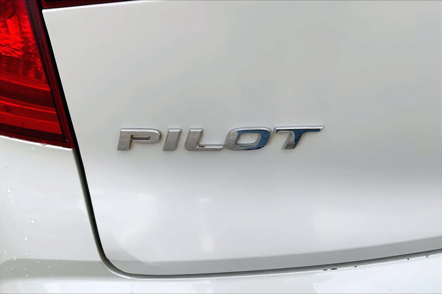 Used 2017 Honda Pilot EX-L image 9