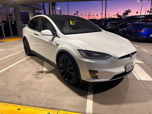 Used 2018 Tesla Model X 100D image 7