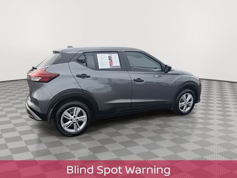 Used 2023 Nissan Kicks S image 9
