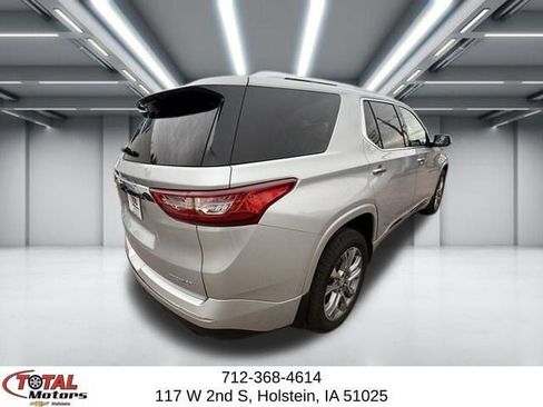 Used 2019 Chevrolet Traverse Premier AWD/4WD image 8