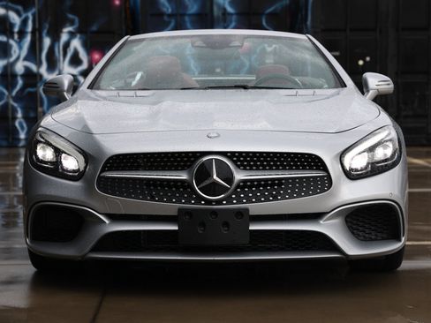 Used 2017 Mercedes-Benz SL 550 image 23