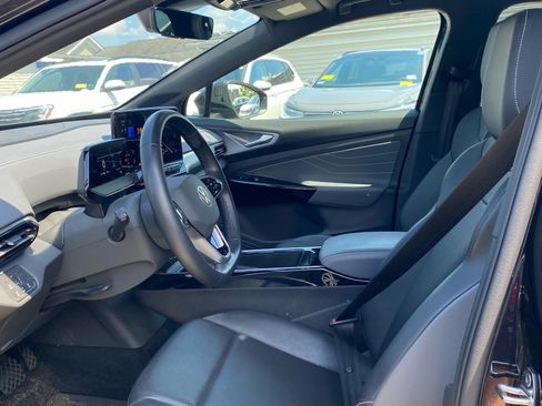 Certified 2023 Volkswagen ID.4 Pro S AWD/4WD image 8