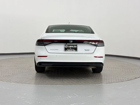 Used 2023 Honda Accord Touring image 10