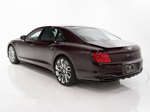 Used 2025 Bentley Flying Spur Mulliner image 3