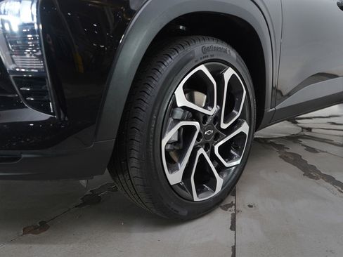 Used 2024 Chevrolet Trax RS image 24