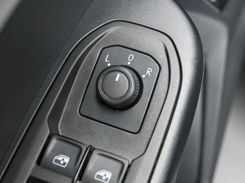 Used 2024 Volkswagen Taos S image 11