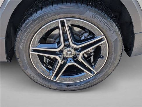 Used 2022 Mercedes-Benz GLB 250 4MATIC image 18