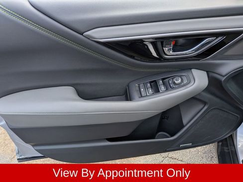 Used 2025 Subaru Outback Onyx Edition AWD/4WD image 14