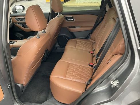 Certified 2025 Nissan Rogue Platinum w/ Platinum Premium Package image 14