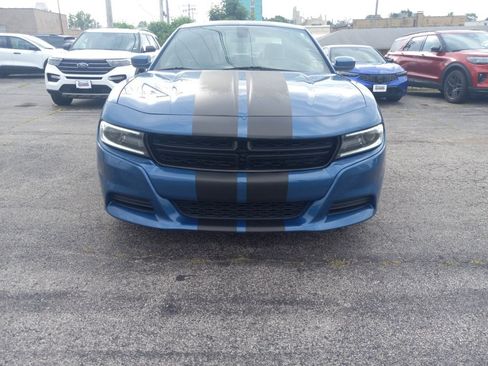 Used 2021 Dodge Charger SXT w/ Leather Interior Group RWD image 3