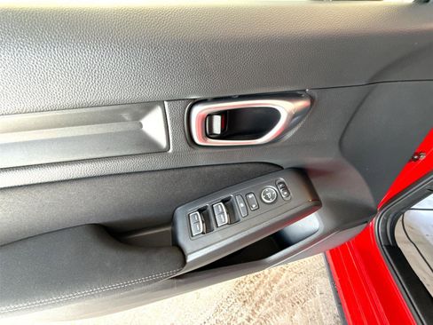 Used 2023 Honda Civic Sport image 15