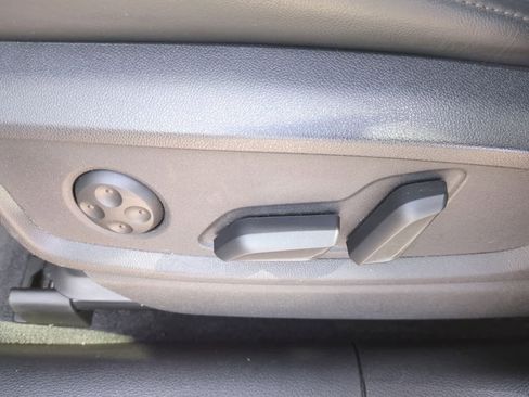 Used 2024 Audi Q5 2.0T Premium Plus image 17