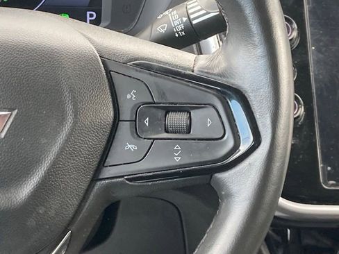 Used 2023 Chevrolet Bolt EUV LT w/ Convenience Package FWD image 6