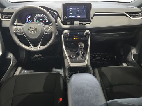 Used 2024 Toyota RAV4 SE w/ Weather Package AWD/4WD image 9