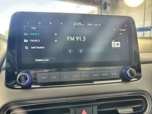 Used 2023 Hyundai Kona SEL w/ Convenience Package FWD image 12