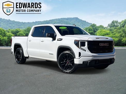 Used 2022 GMC Sierra 1500 Elevation image 1