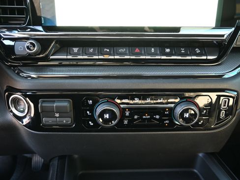 Used 2026 Chevrolet Silverado 2500 ZR2 image 28