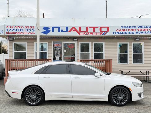 Used 2017 Lincoln MKZ Reserve w/ Climate Package image 3