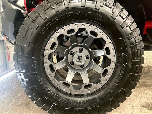 Used 2017 Jeep Wrangler Unlimited Sport w/ Quick Order Package 24S AWD/4WD image 8