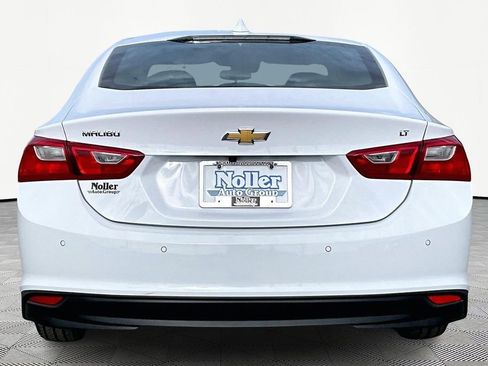 Used 2025 Chevrolet Malibu LT image 4