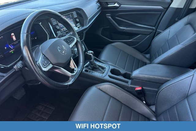 Used 2023 Volkswagen Jetta SE w/ Panoramic Sunroof Package FWD image 11