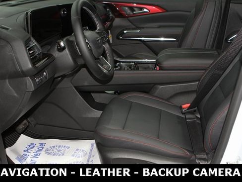 New 2026 Chevrolet Traverse Z71 w/ LPO, Floor Liner Package image 14
