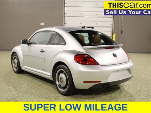 Used 2015 Volkswagen Beetle 1.8T Classic FWD image 6