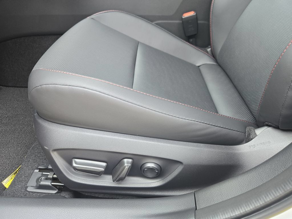 New 2026 Toyota Prius Plug-In Hybrid FWD image 19