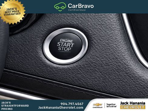 Used 2019 Cadillac XT5 FWD image 19