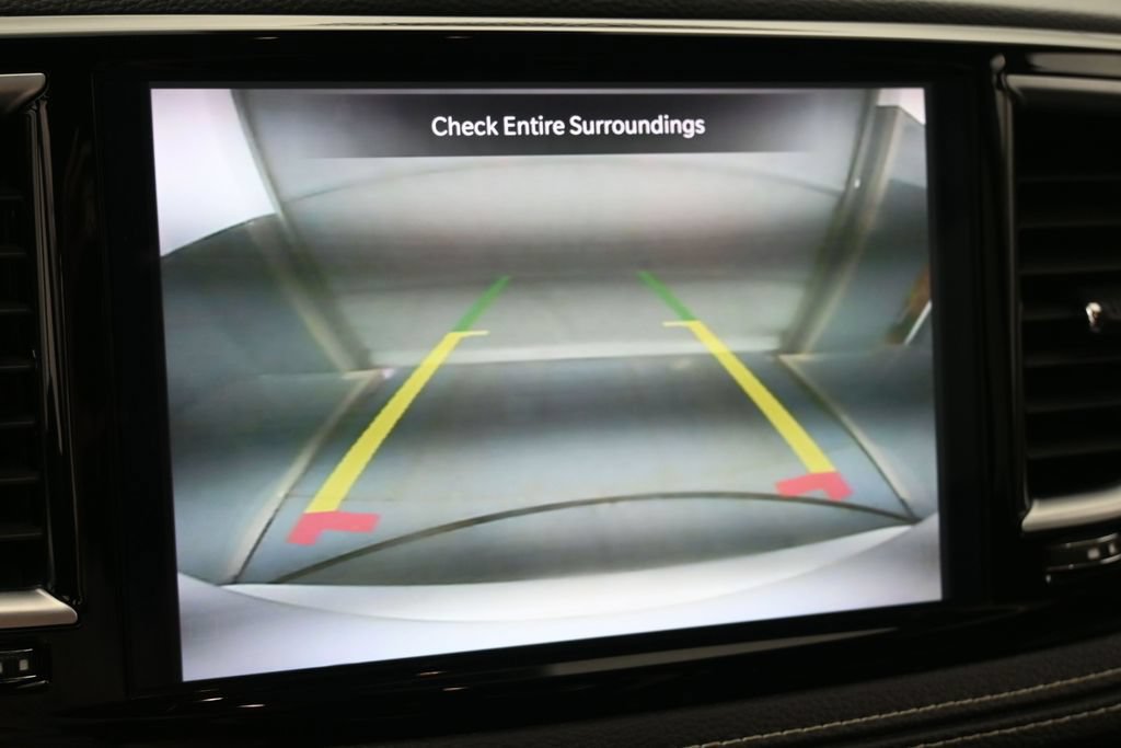 Used 2023 Chrysler Pacifica Limited FWD image 35