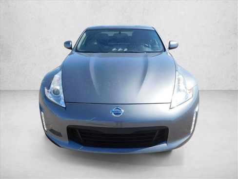 Used 2013 Nissan 370Z Touring image 2