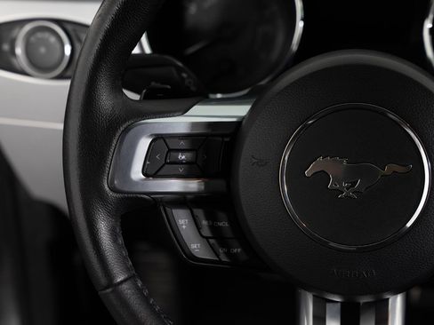 Used 2016 Ford Mustang Premium RWD image 31