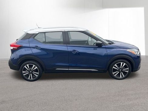 Used 2020 Nissan Kicks SR FWD image 31
