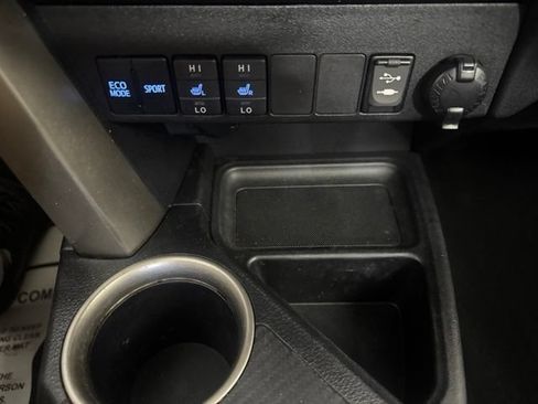 Used 2013 Toyota RAV4 Limited AWD/4WD image 15