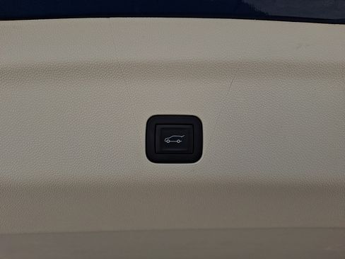 Certified 2026 Cadillac Escalade Platinum Sport AWD/4WD image 31