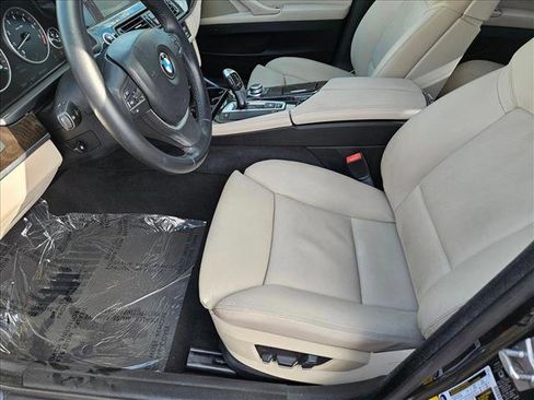 Used 2011 BMW 528i Sedan image 16