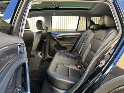 Used 2017 Volkswagen Golf Alltrack SE image 39