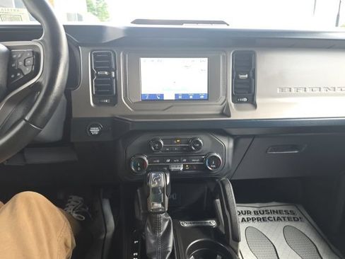 Used 2022 Ford Bronco Outer Banks AWD/4WD image 24
