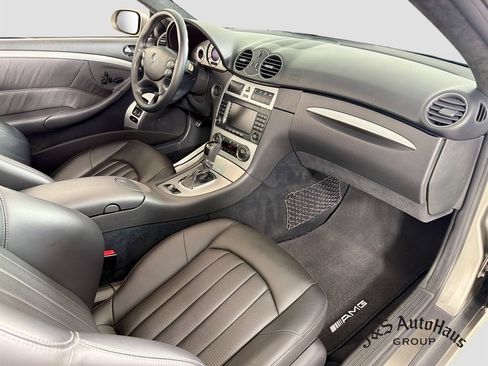 Used 2005 Mercedes-Benz CLK 55 AMG Cabriolet image 34
