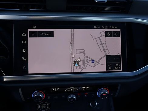 Used 2023 Audi Q3 2.0T Premium Plus image 23