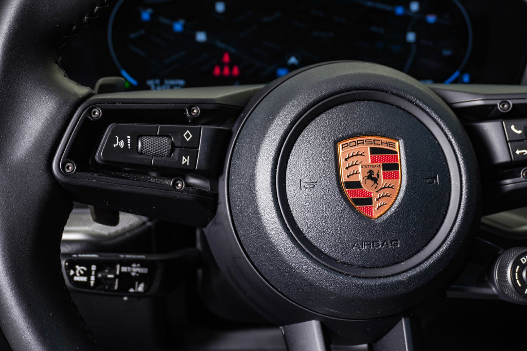Certified 2026 Porsche Cayenne E-Hybrid Coupe AWD/4WD image 20