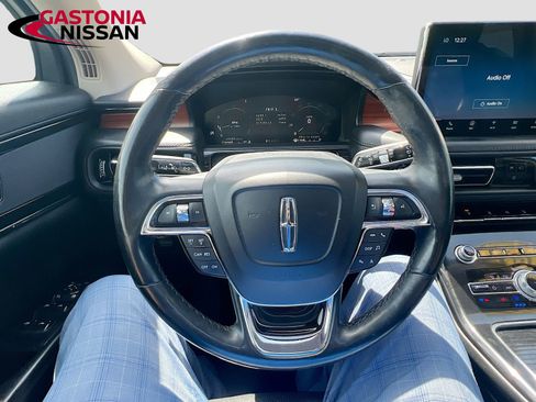 Used 2022 Lincoln Nautilus Reserve w/ Monochromatic Package image 14