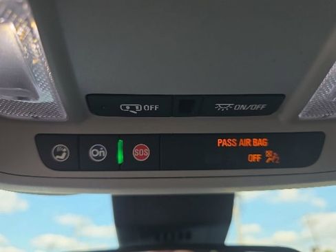 Used 2020 Chevrolet Equinox LT AWD/4WD image 23