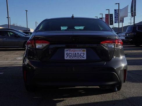 Used 2023 Toyota Corolla LE image 5